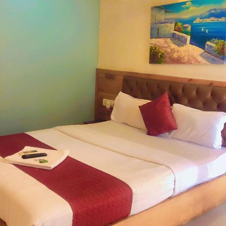 Grandeur By Avion Palace Near T2 International Airport Mumbai Exterior foto